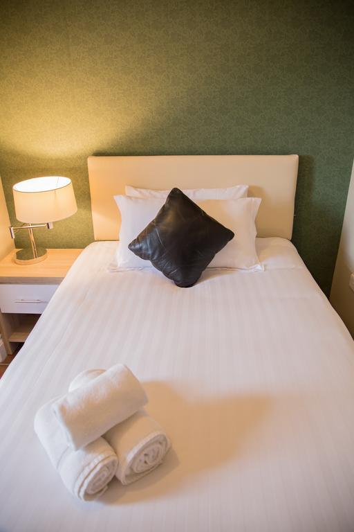 Armorica Hotel Oranmore Bagian luar foto