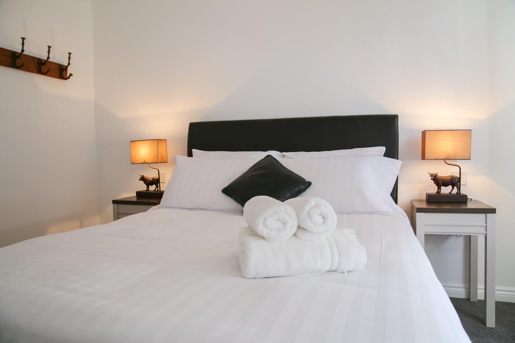 Armorica Hotel Oranmore Bagian luar foto